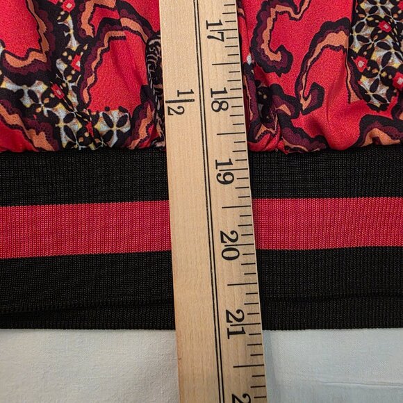 Fashion Nova Tiger print blouse, Size L - Picture 8 of 8